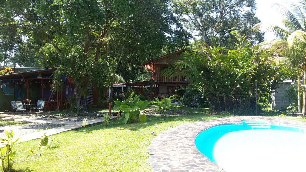 Hakuna Matata Hostel Cahuita Exterior photo