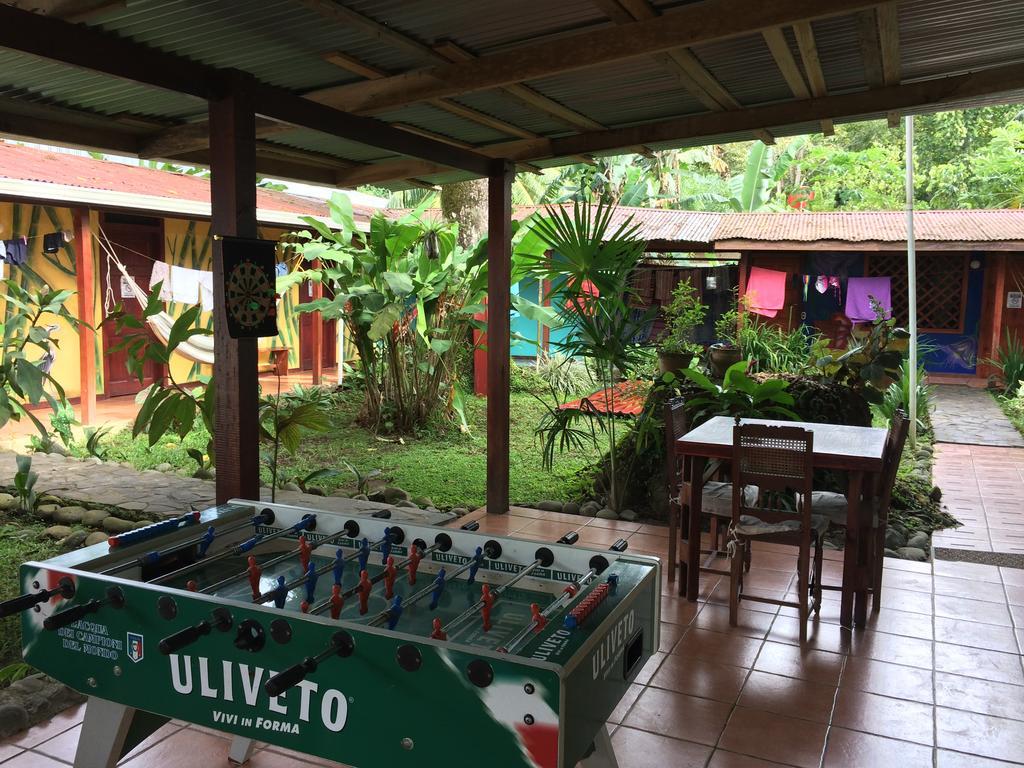 Hakuna Matata Hostel Cahuita Exterior photo